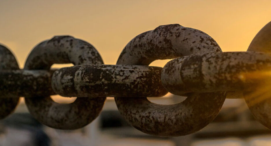 How to develop a strong internal linking structure for your website?